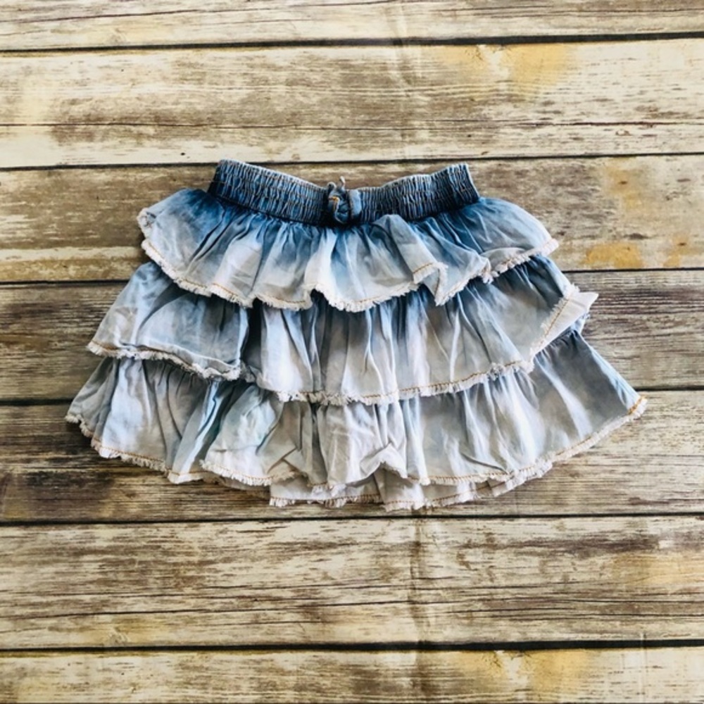 Girls adorable denim skirt! Size 6X/7